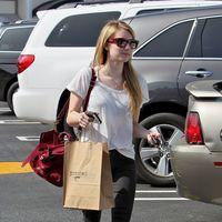 Emma Roberts shops at the Brentwood Country Mart | Picture 107295